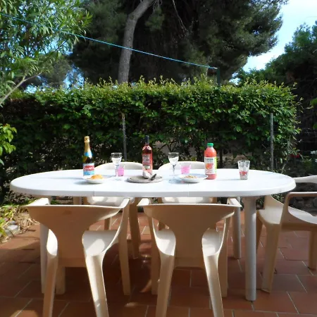 Maison Au Calme De La Pinede, Piscine, Plage Et Farniente Agde Exterior photo